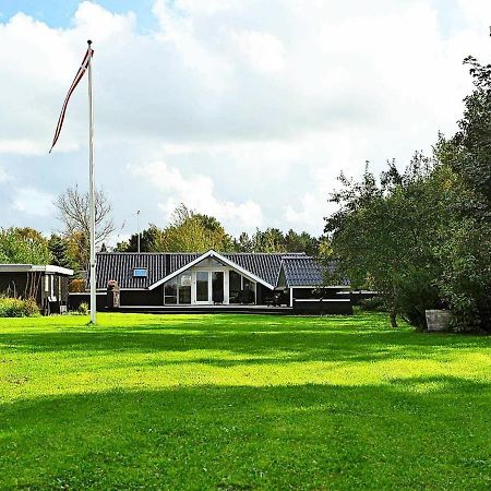 6 Person Holiday Home In Ansager 外观 照片