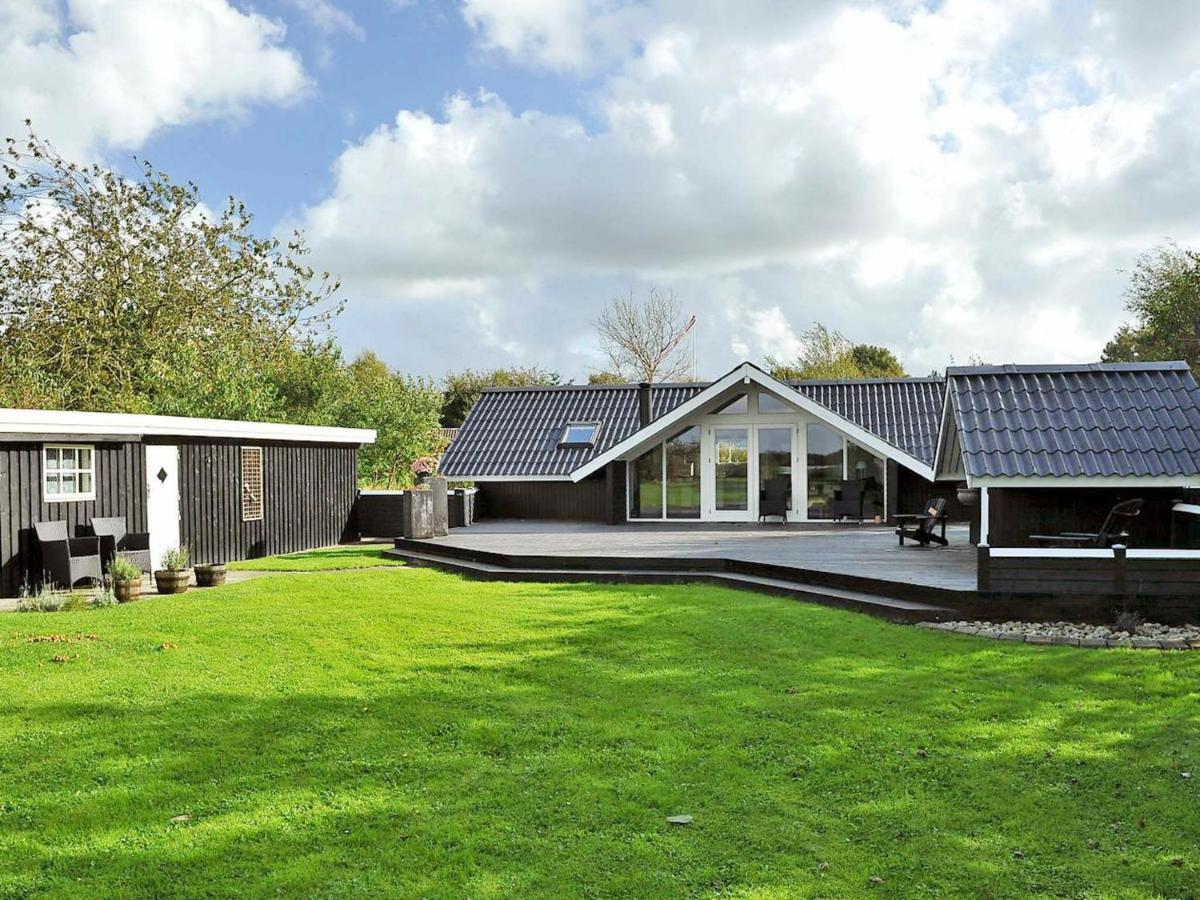 6 Person Holiday Home In Ansager 外观 照片