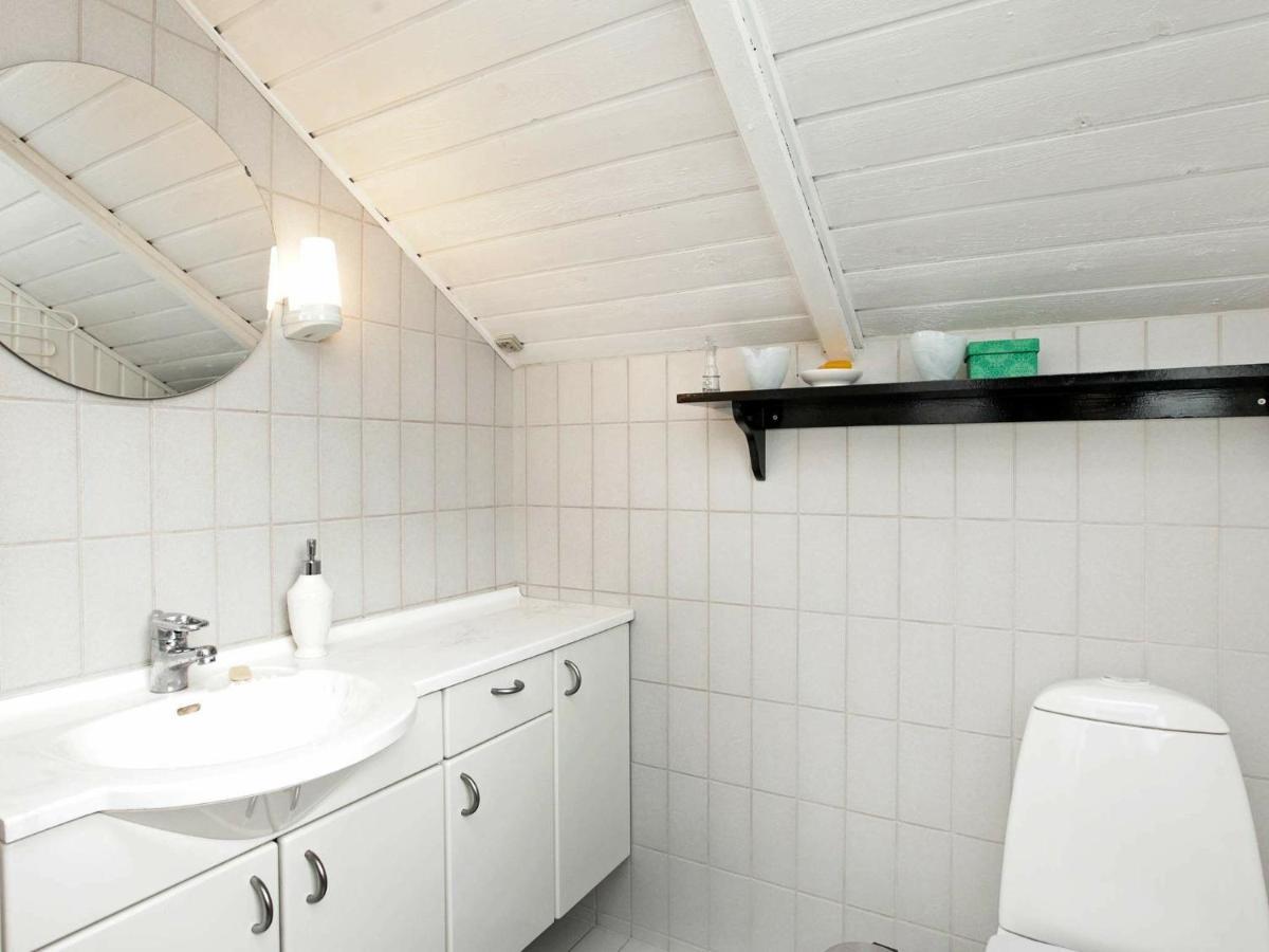 6 Person Holiday Home In Ansager 外观 照片